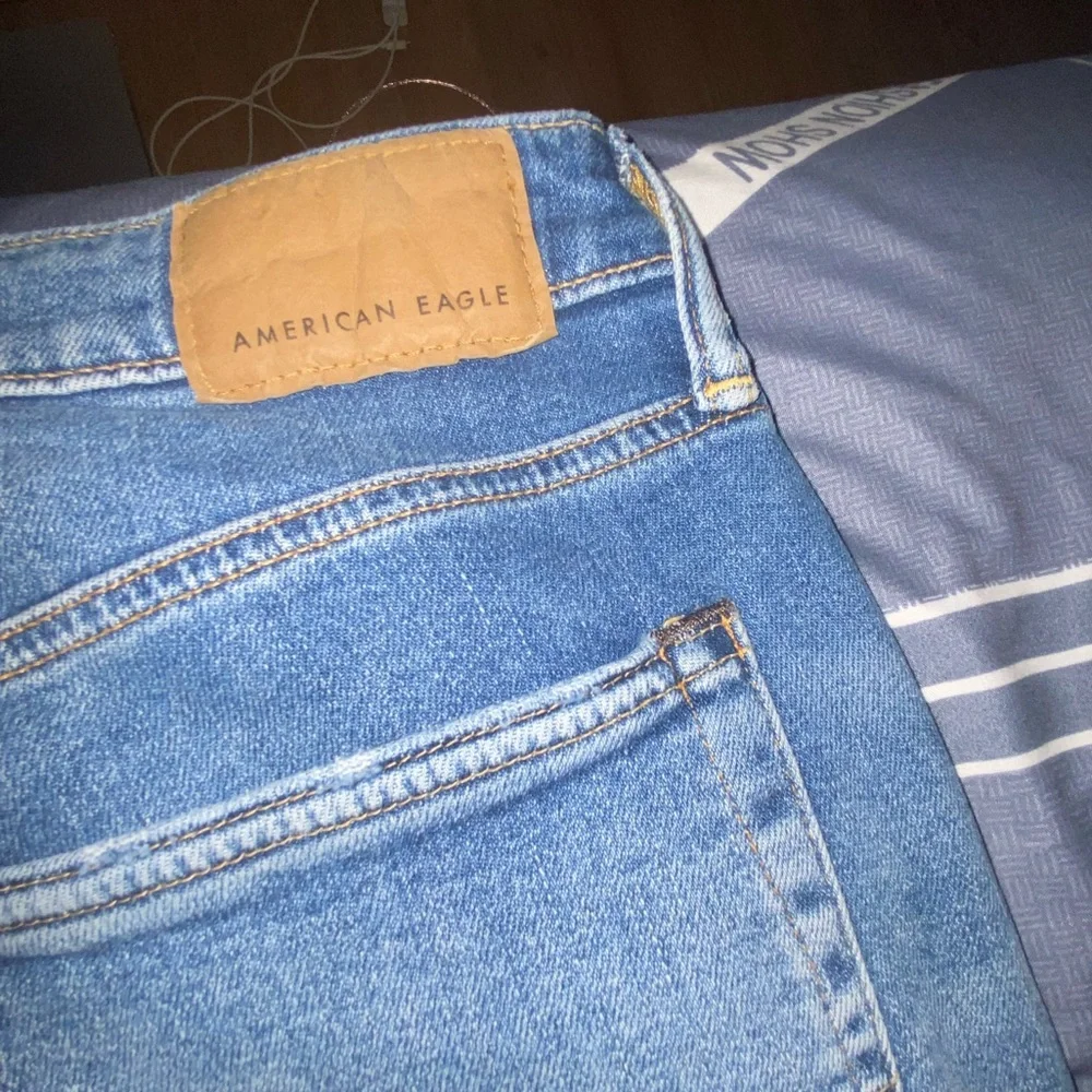 American Eagle men blue ripped jeans - Picture 3 of 7